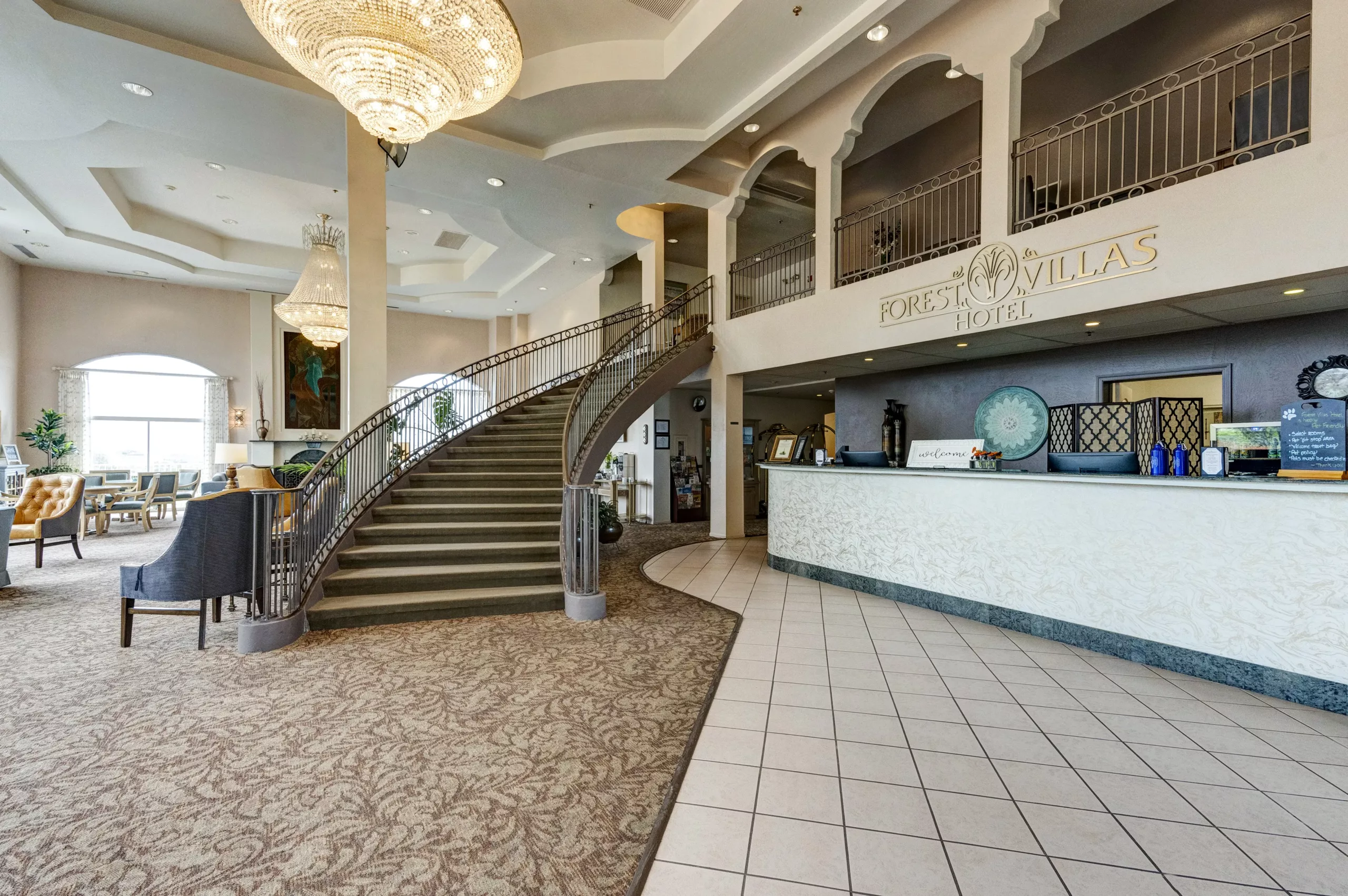 Forest Villas Hotel in Prescott Lobby and Staircase