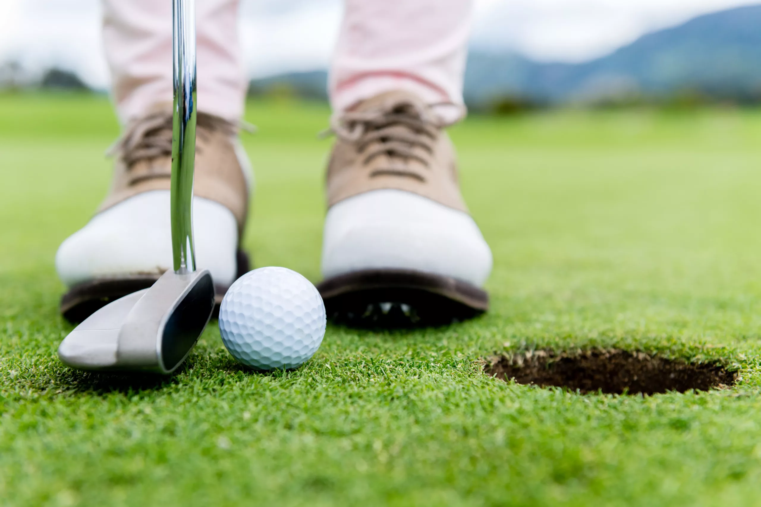 Play Golf at Forest Villas Hotel in Prescott